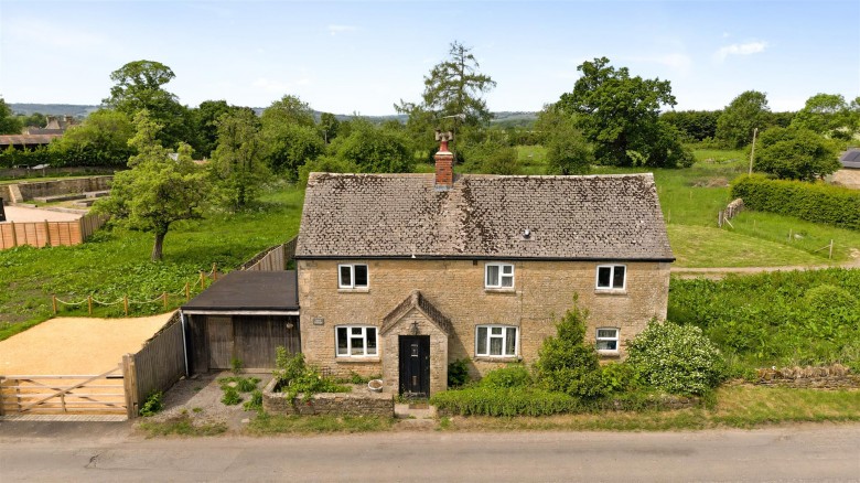 Click the photo for more details of Kingham, Oxfordshire