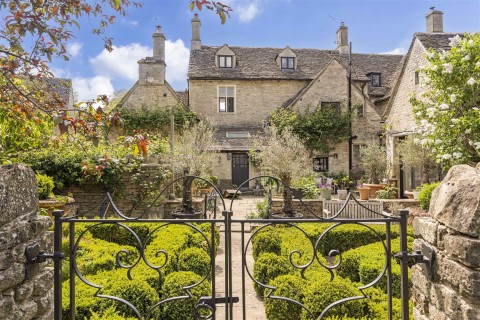Click the photo for more details of Arlington, Bibury