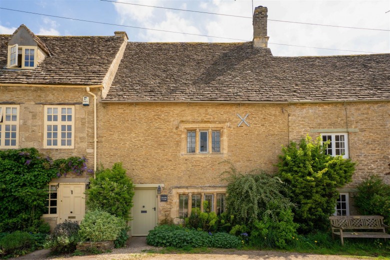 Click the photo for more details of Holwell, Burford, Oxfordshire
