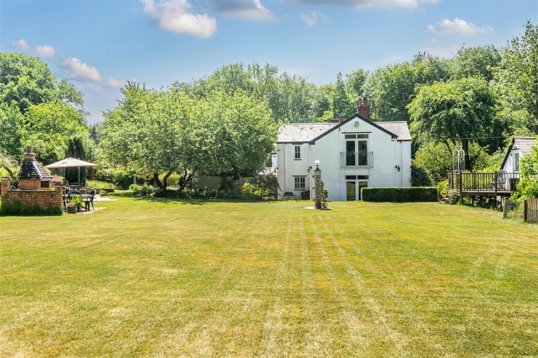 Images for Showsley, Towcester, NN12