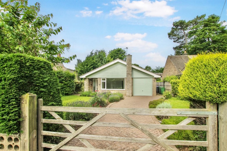 Click the photo for more details of Old Lincoln Road, Caythorpe