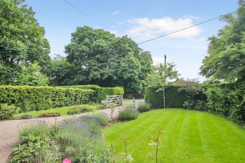 Click the photo for more details of Old Lincoln Road, Caythorpe