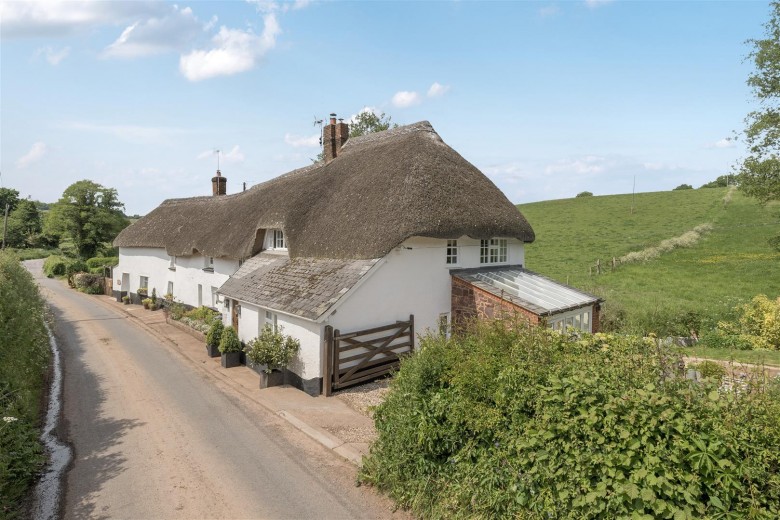 Click the photo for more details of Stockleigh Pomeroy, Crediton