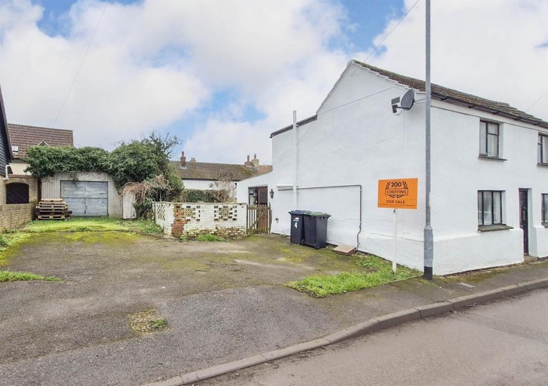 Click the photo for more details of Hythe Lane, Burwell