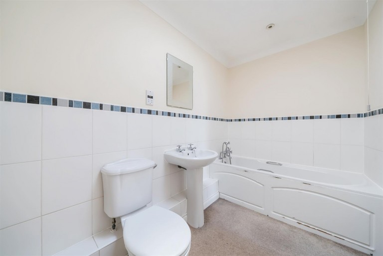Images for Meadow Brook, Roundswell, Barnstaple