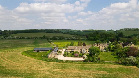 Click the photo for more details of Fulbrook, Burford, Oxfordshire