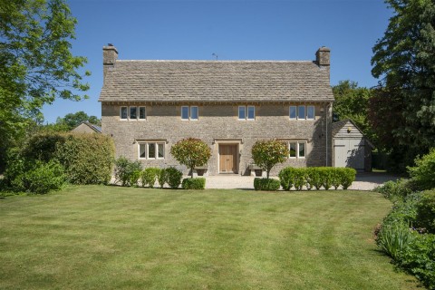 Click the photo for more details of Ampney Crucis