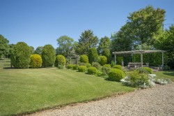 Images for Ampney Crucis