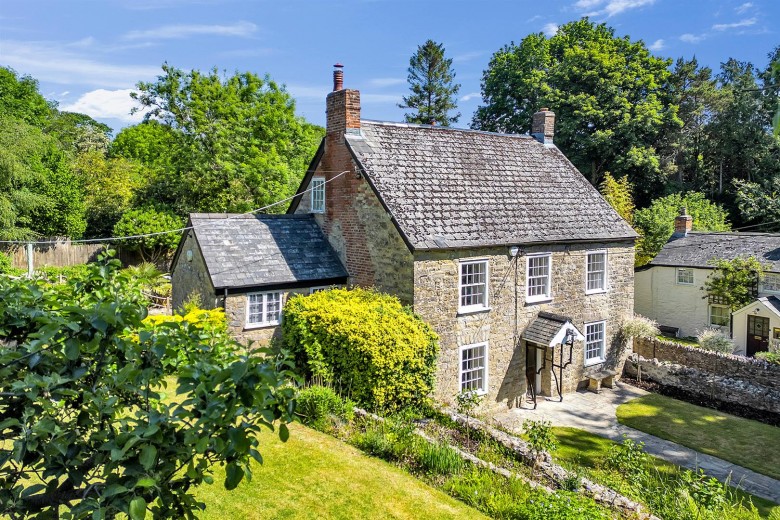 Click the photo for more details of Smallridge, Axminster