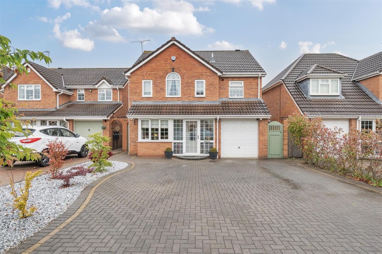 Click the photo for more details of Holly Walk, Nuneaton, CV11