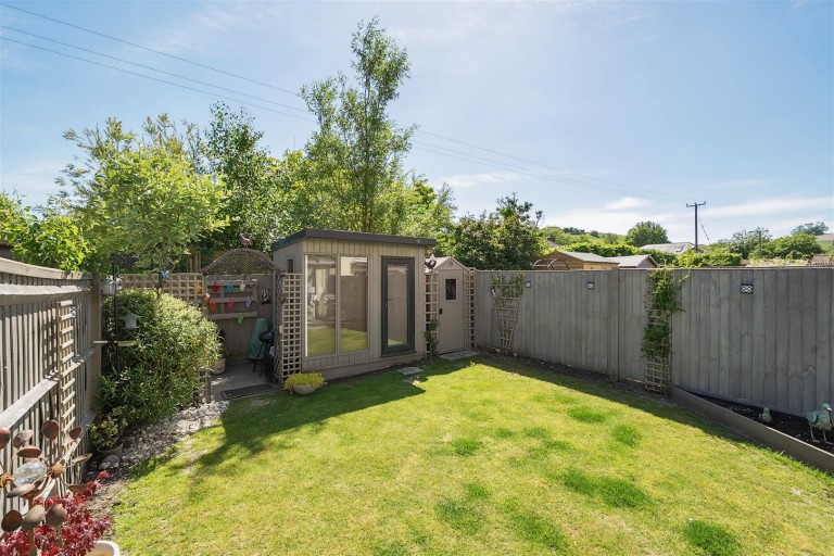 Images for Giant Close, Cerne Abbas, Dorchester