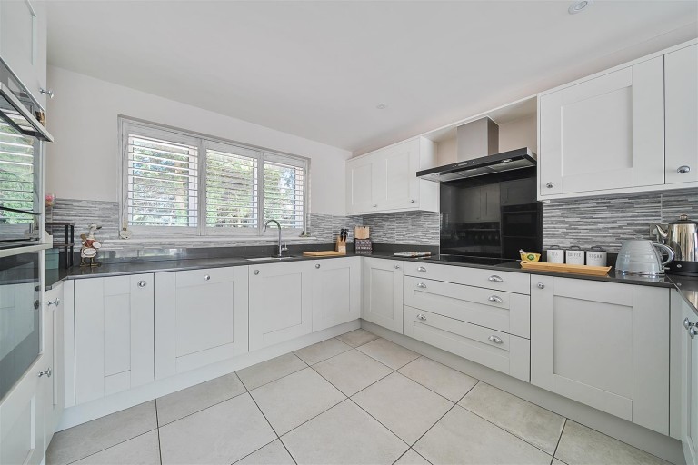 Images for Giant Close, Cerne Abbas, Dorchester