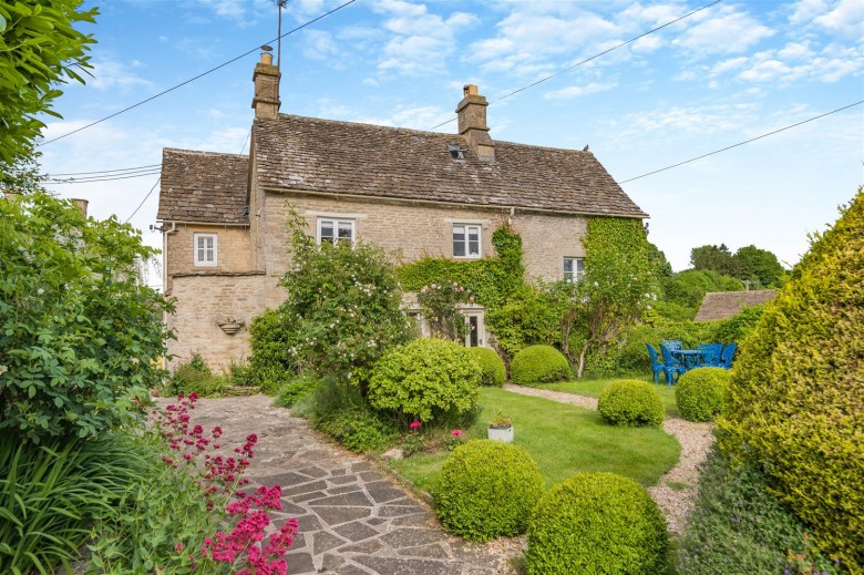 Click the photo for more details of Arlington, Bibury