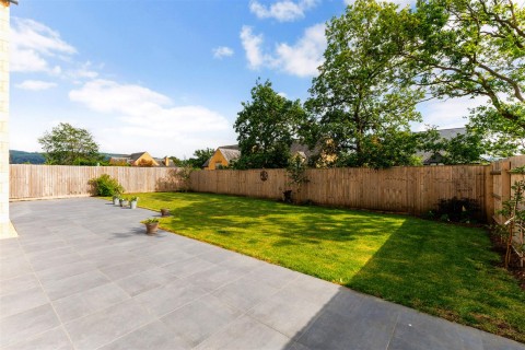 Click the photo for more details of Toddington, Gloucestershire