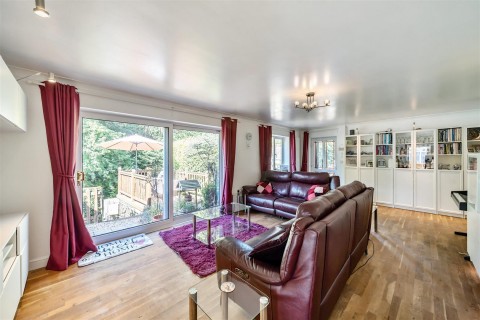 Click the photo for more details of Flaxfield Road, Beaminster