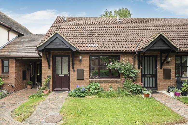 Click the photo for more details of Orchard Walk, Watlington