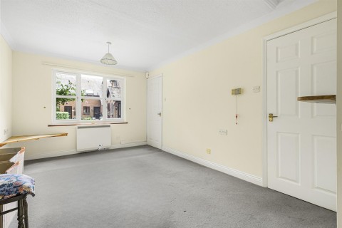 Click the photo for more details of Orchard Walk, Watlington