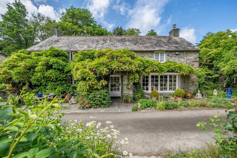 Click the photo for more details of Dinhams Bridge