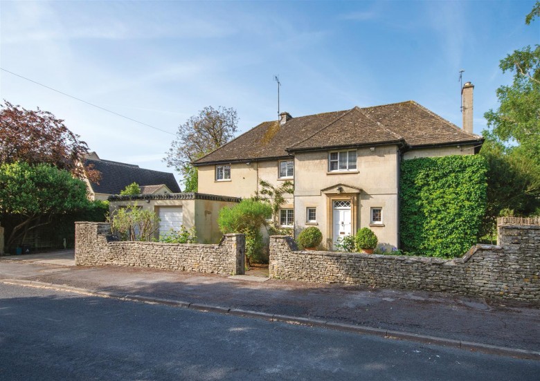 Click the photo for more details of Berkeley Road, Cirencester