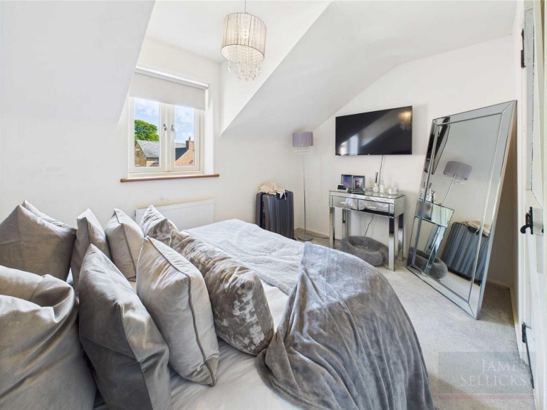 Images for The Chimes, Rose Court, Tilton On The Hill, Leicestershire