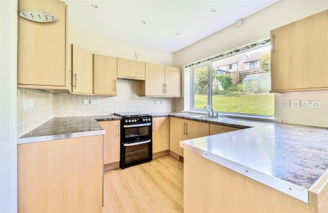 Click the photo for more details of 4, Upland Crescent, Truro