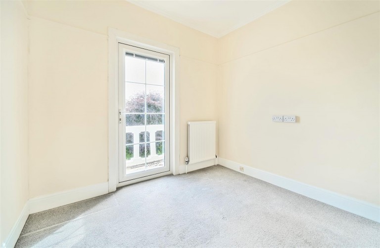 Images for 4, Upland Crescent, Truro