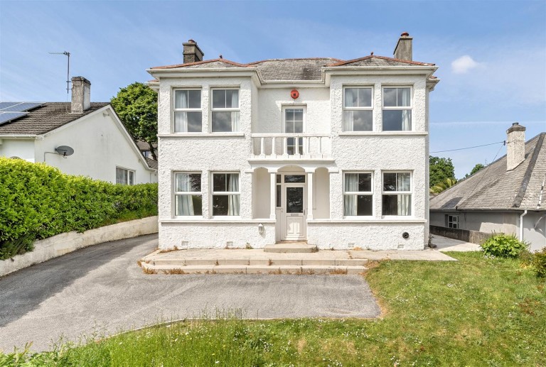 Images for 4, Upland Crescent, Truro