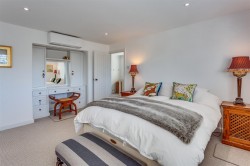 Images for Baronsmead, Henley-On-Thames