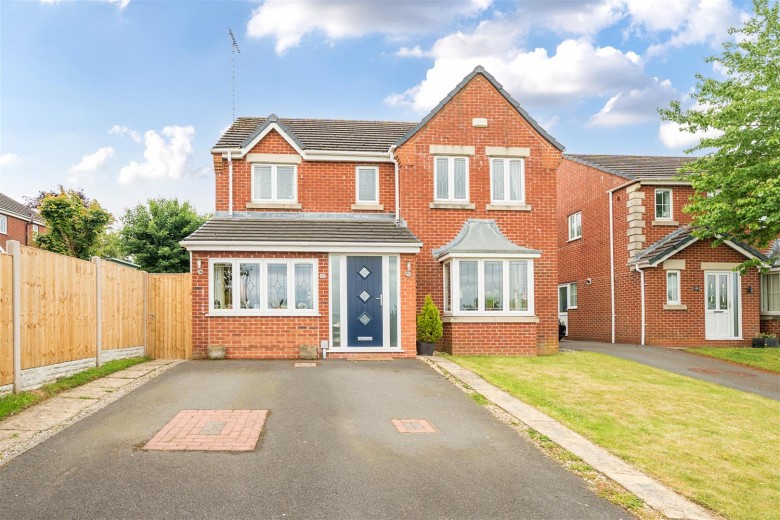 Click the photo for more details of Harebell Close, Woodville, DE11