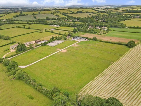 Click the photo for more details of Little Compton, Gloucestershire