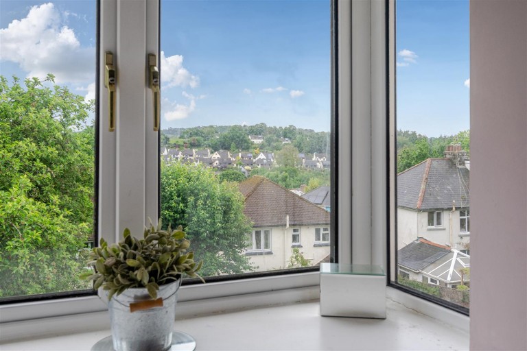Images for Broomborough Drive, Totnes