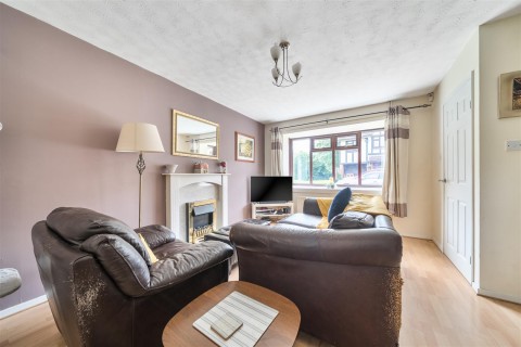 Click the photo for more details of Elm Avenue, Ashby-De-La-Zouch. LE65
