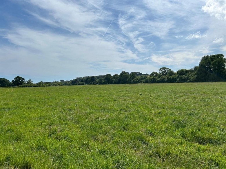 Click the photo for more details of Grass Keep at Newton Poppleford & Harpford, Sidmouth, Devon, EX10 0HA