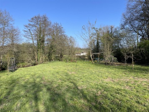 Click the photo for more details of Wellisford, Wellington