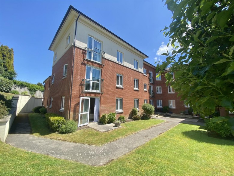 Click the photo for more details of St. Andrews Road, Bridport