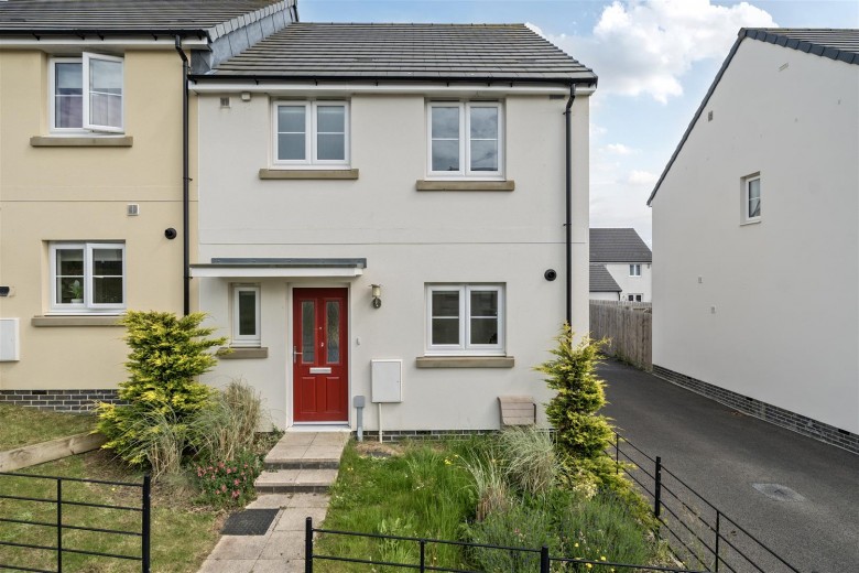 Click the photo for more details of Trevarner Meadow, Wadebridge