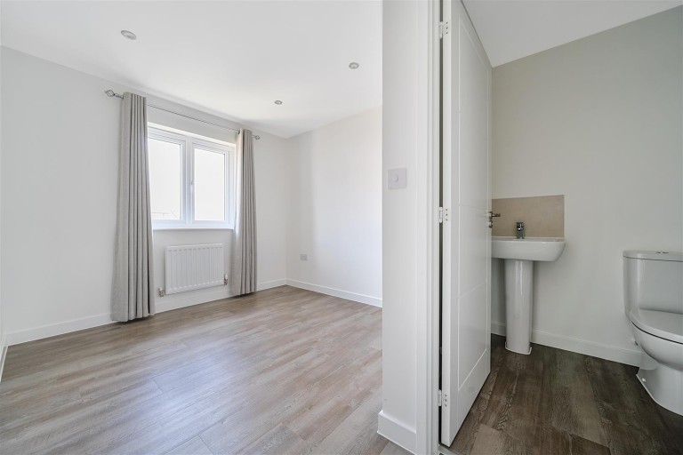Images for Trevarner Meadow, Wadebridge