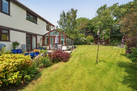 Click the photo for more details of Knoll Park, Truro