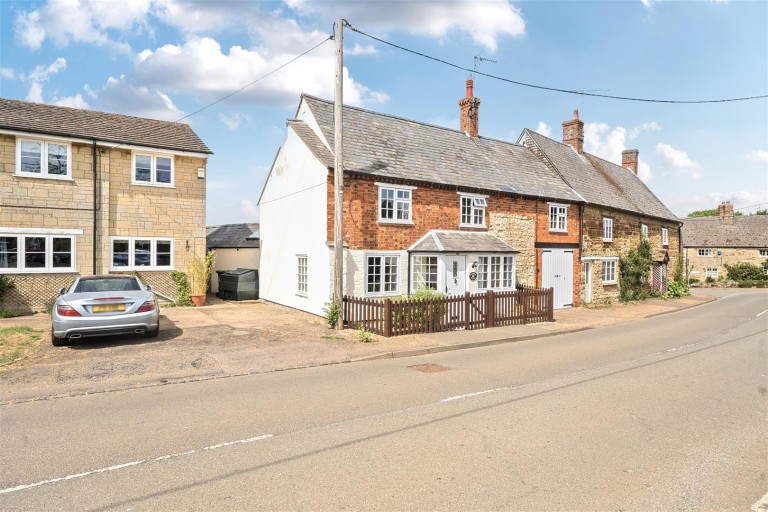 Images for Greenside, Wappenham, NN12