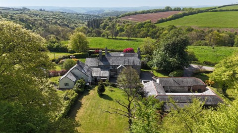 Click the photo for more details of Dulverton