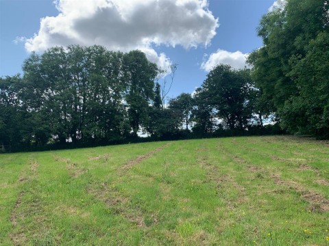 Click the photo for more details of Morchard Bishop, Crediton
