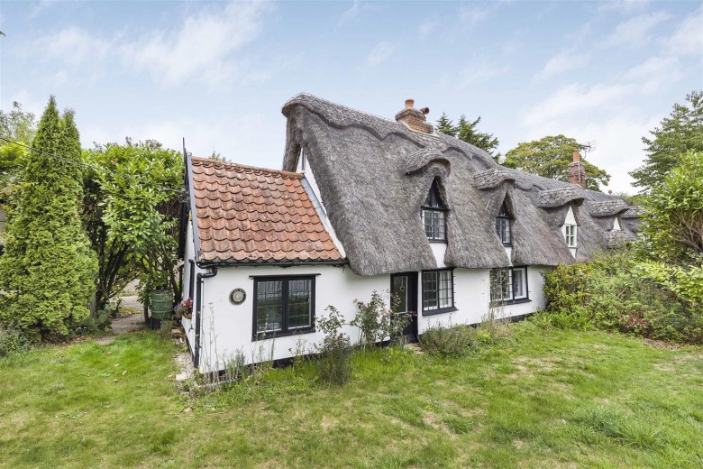 Click the photo for more details of Chapel Road, Weston Colville