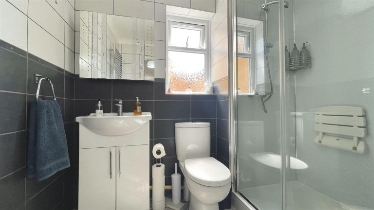 Images for Meadow Way, Mepal, Ely