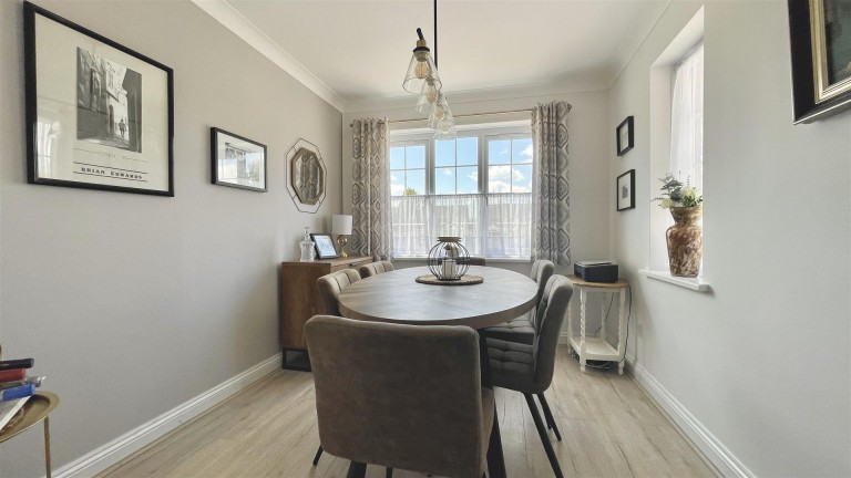 Images for Meadow Way, Mepal, Ely