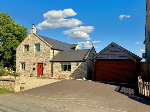 Click the photo for more details of Silver Street, Curry Mallet, Taunton