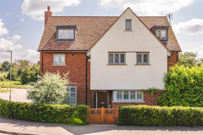 Click the photo for more details of Gillon Way, Radwinter, Saffron Walden