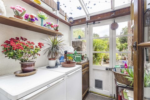 Click the photo for more details of Lovell Road, Cambridge