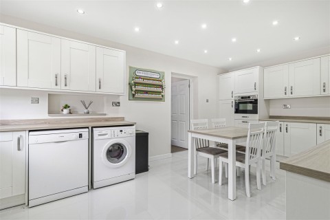 Click the photo for more details of Tiptree Close, Cambridge