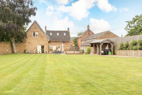 Click the photo for more details of Main Road, Crick, Northampton
