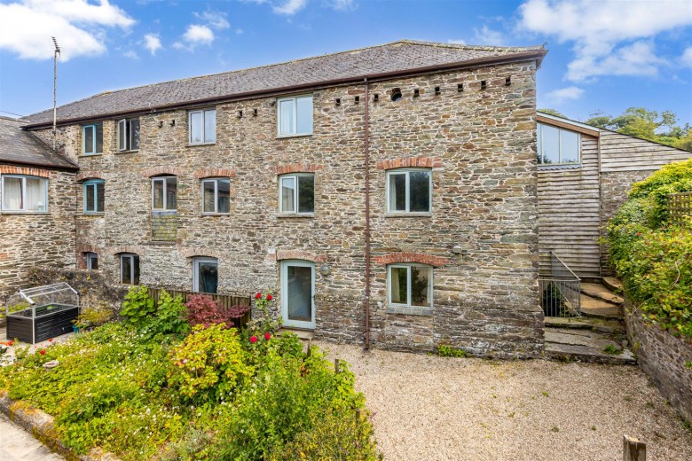 Click the photo for more details of South Allington, Kingsbridge